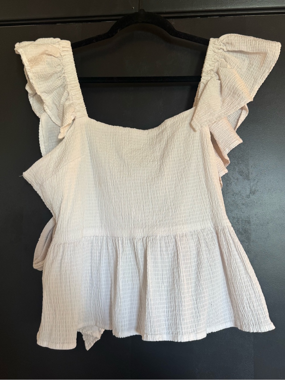 Francesca's Mi Ami 'Anisa' Bow Back Peplum Style Top White  Ruffle Straps Sz XL